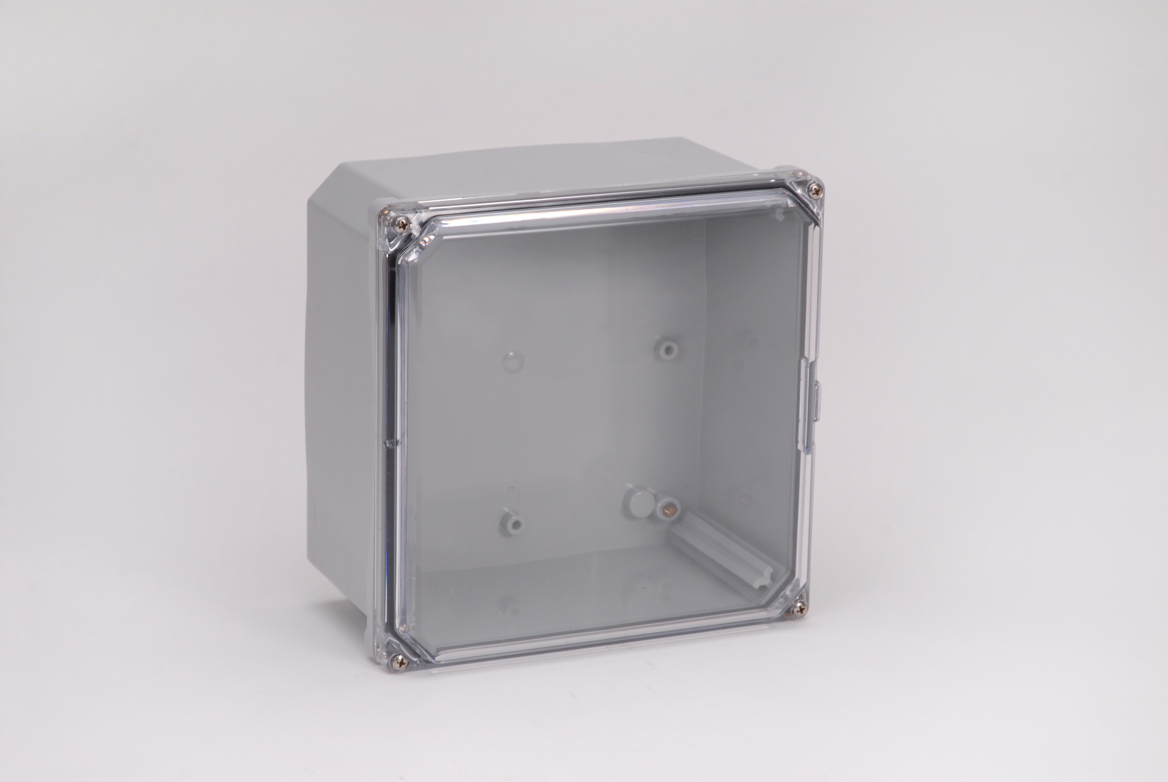 Integra Wallmount Enclosure; 8" x 8" x 4"; Polycarbonate; Transparent Cover; Screw Connection; NEMA 6P